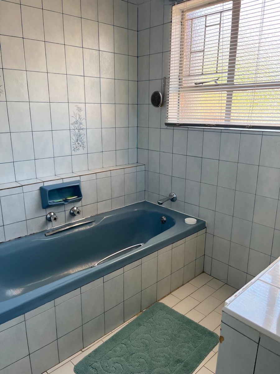 4 Bedroom Property for Sale in Riebeeckstad Free State
